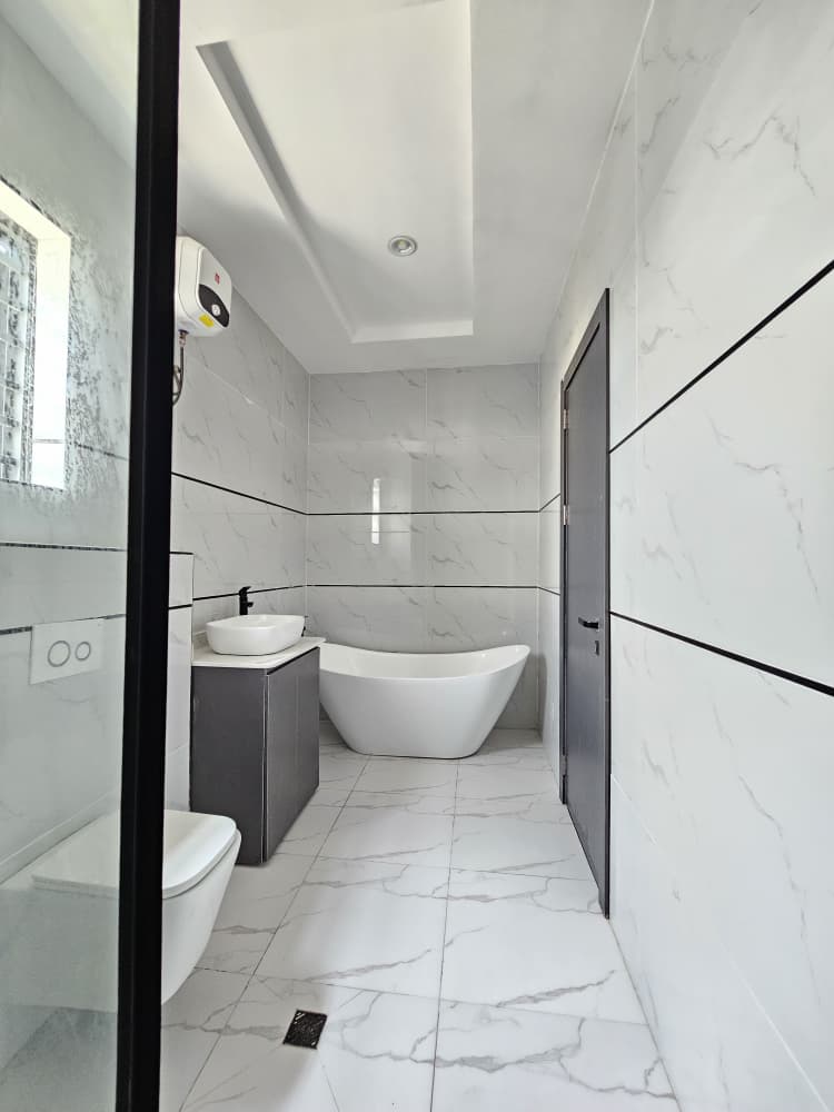 luxury-4-bedroom-maisonette-for-sale-lekki-phase-1-lagos (16)