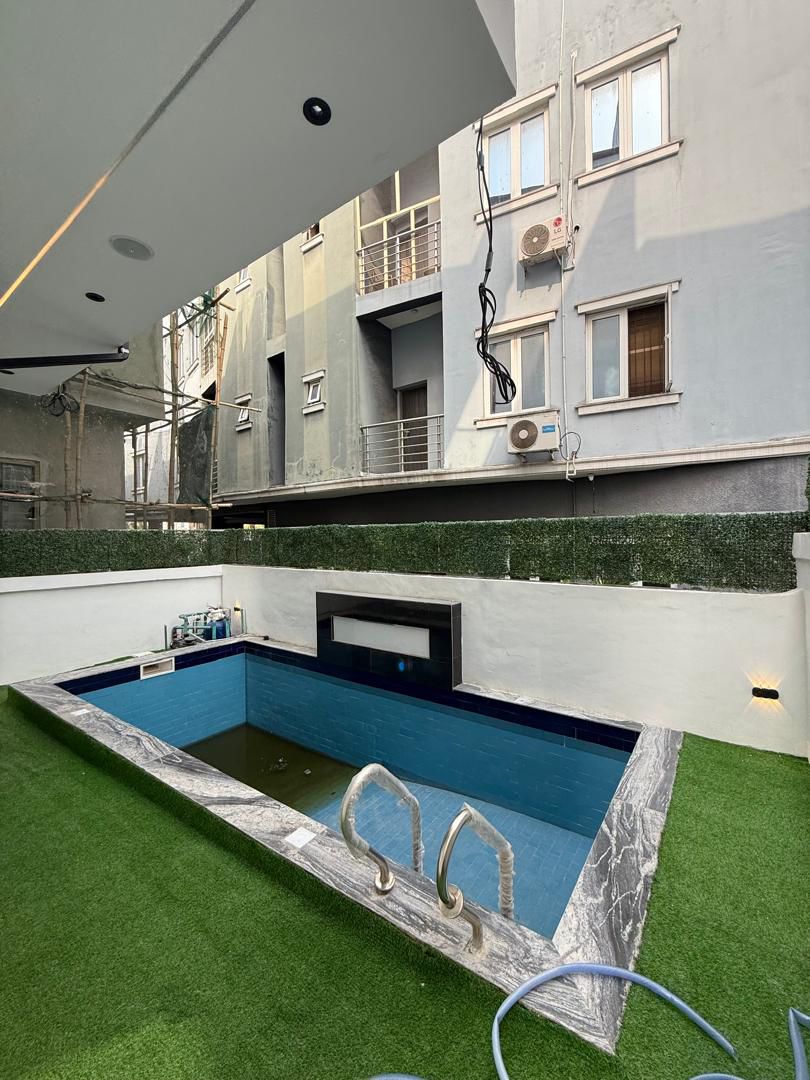 luxury-4-bedroom-maisonette-for-sale-lekki-phase-1-lagos (6)