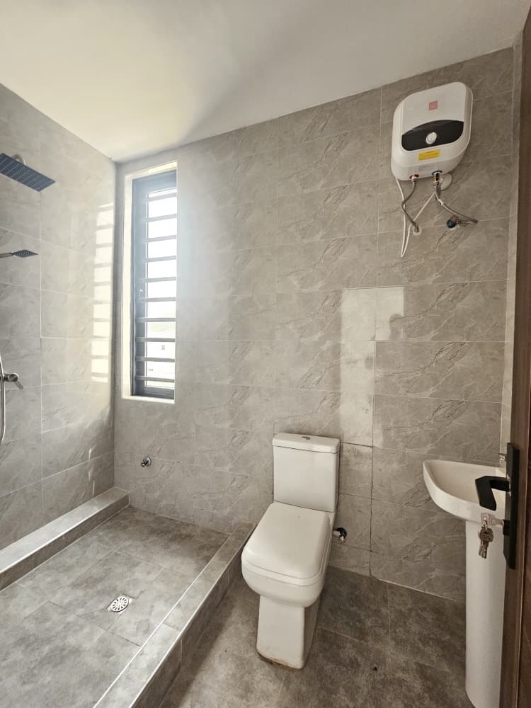 luxury-4-bedroom-semi-detached-duplex-with-swimming-pool-orchid-lekki (10)