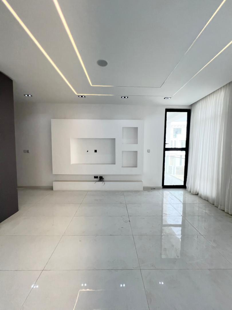 luxury-5-bedroom-fully-detached-duplex-sale-lekki (28)