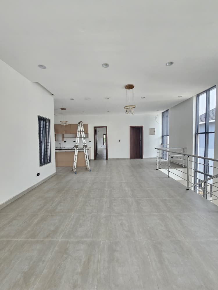 luxury-6-bedroom-detached-mansion-pool-cinema-lekki-phase-1-sale (14)