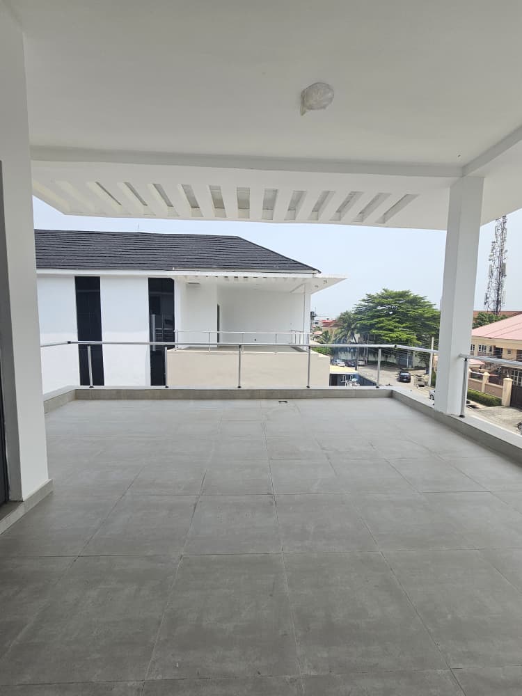 luxury-6-bedroom-detached-mansion-pool-cinema-lekki-phase-1-sale (19)
