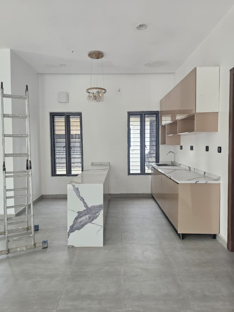 luxury-6-bedroom-detached-mansion-pool-cinema-lekki-phase-1-sale (21)