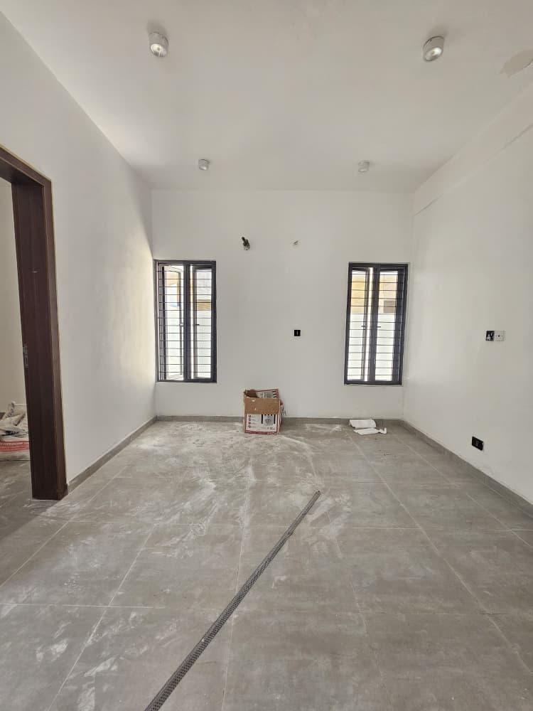luxury-6-bedroom-detached-mansion-pool-cinema-lekki-phase-1-sale (7)