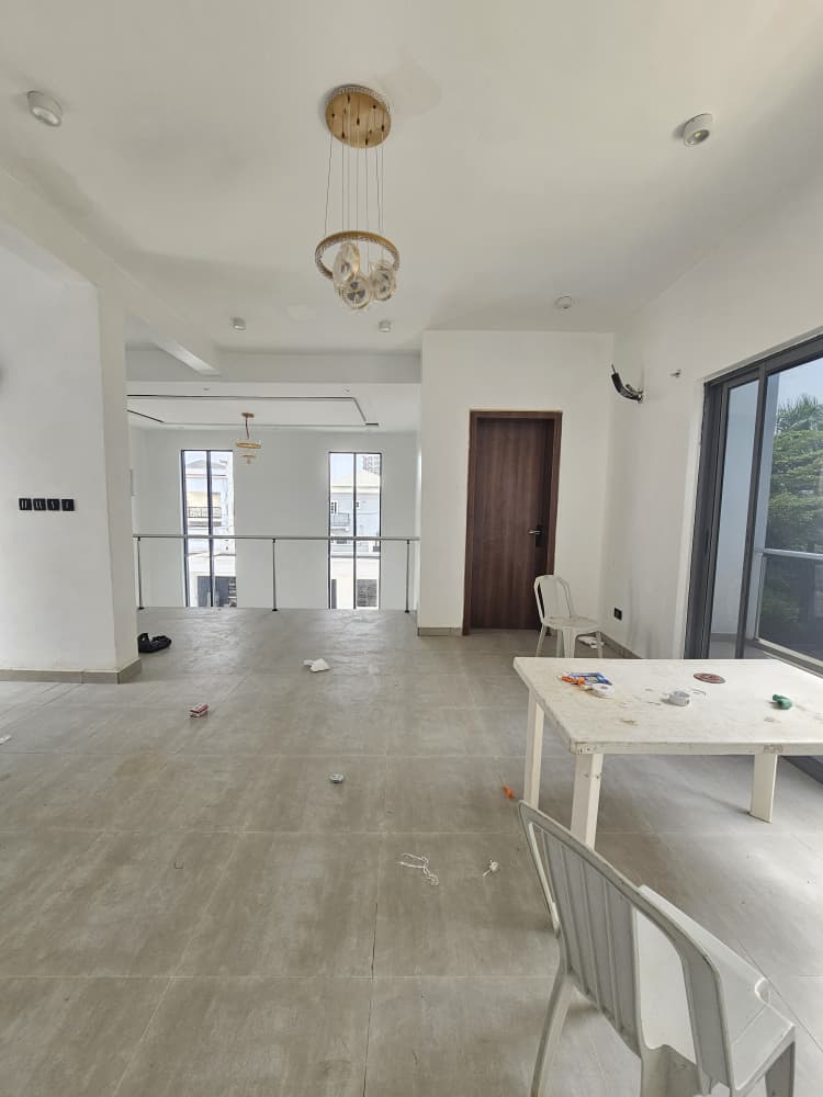 luxury-6-bedroom-detached-mansion-pool-cinema-lekki-phase-1-sale (9)
