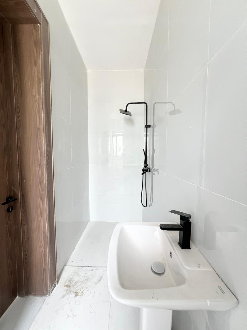 luxury-serviced-apartment-for-sale-lekki-phase-1 (13)