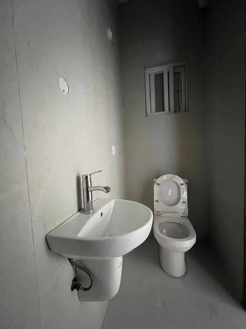 luxury-waterview-apartments-for-sale-lekki-lagos (18)