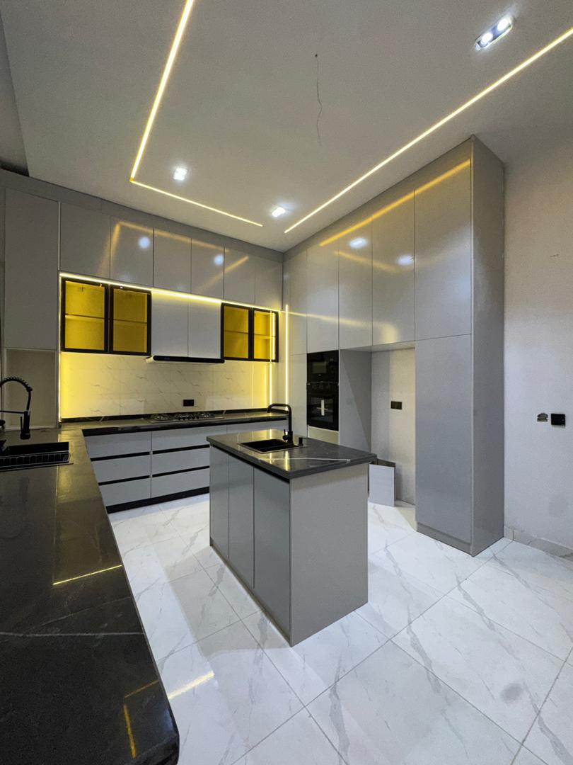 self-serviced-luxury-4-bedroom-duplex-bq-ikota-lekki (1)