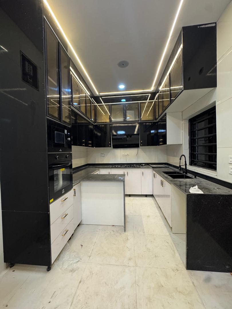 self-serviced-luxury-4-bedroom-duplex-bq-ikota-lekki (14)