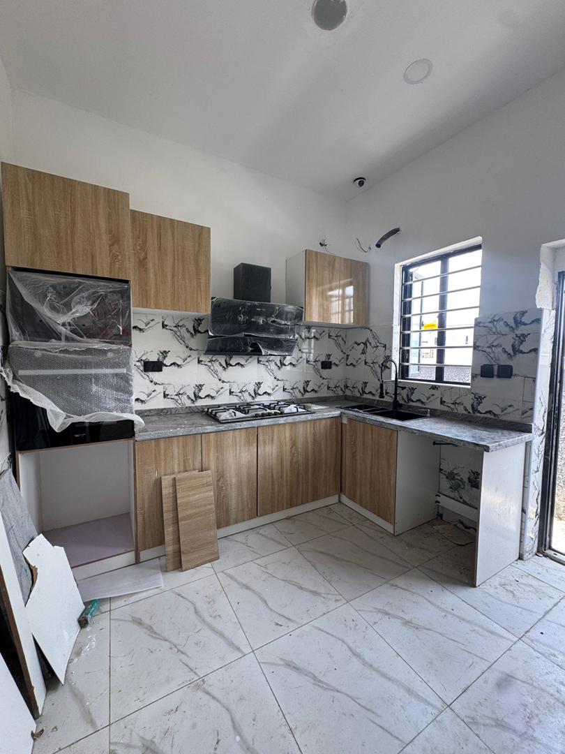 self-serviced-luxury-4-bedroom-duplex-bq-ikota-lekki (3)