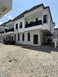 self-serviced-luxury-4-bedroom-duplex-bq-ikota-lekki (4)