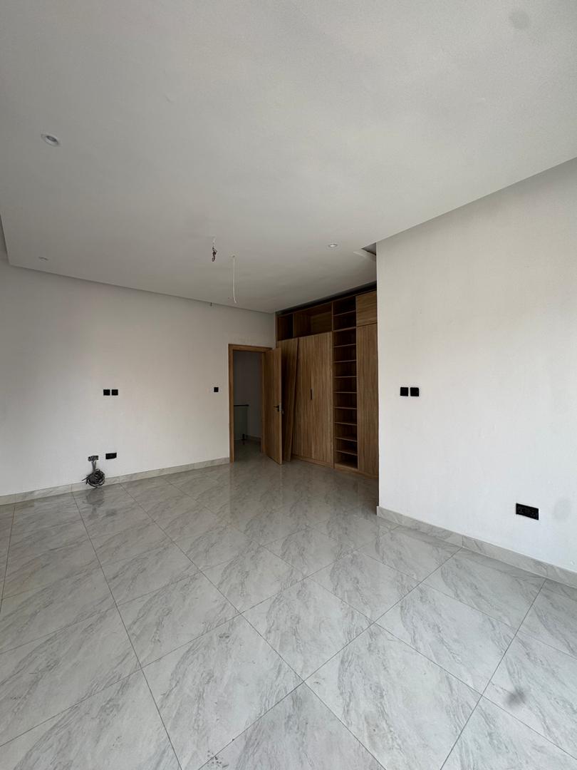 self-serviced-luxury-4-bedroom-duplex-bq-ikota-lekki (5)