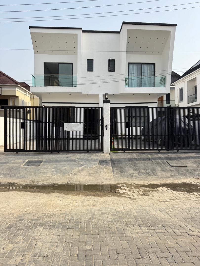 4 Bedroom Duplex for Sale in Chevron Lekki – ₦185M