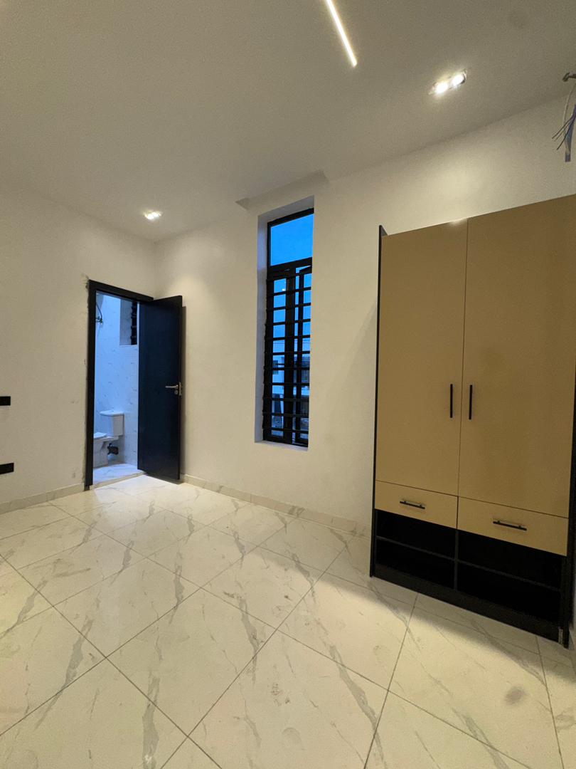 self-serviced-luxury-4-bedroom-duplex-bq-ikota-lekki (6)