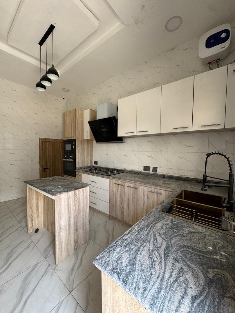 self-serviced-luxury-4-bedroom-duplex-bq-ikota-lekki (6)