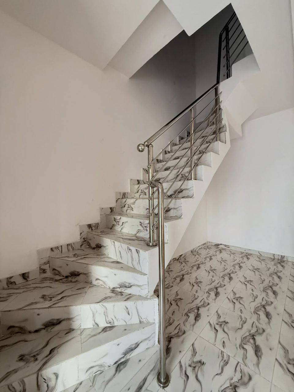 self-serviced-luxury-4-bedroom-duplex-bq-ikota-lekki (8)