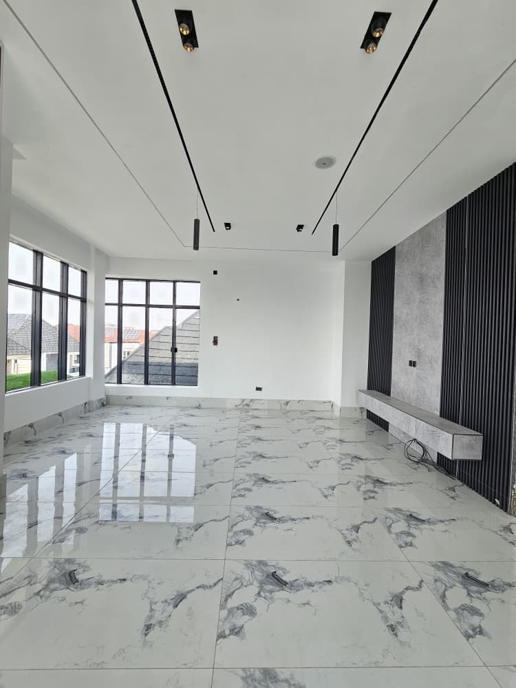 spacious-1-bedroom-apartment-for-sale-lekki-phase-1-lagos (14)