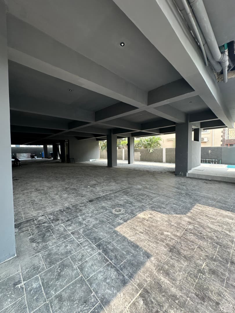 spacious-1-bedroom-apartment-for-sale-lekki-phase-1-lagos (6)