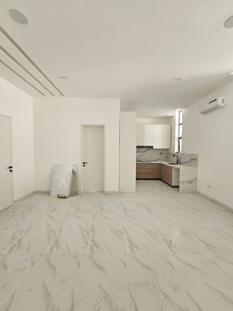 spacious-1-bedroom-apartment-for-sale-lekki-phase-1-lagos (6)