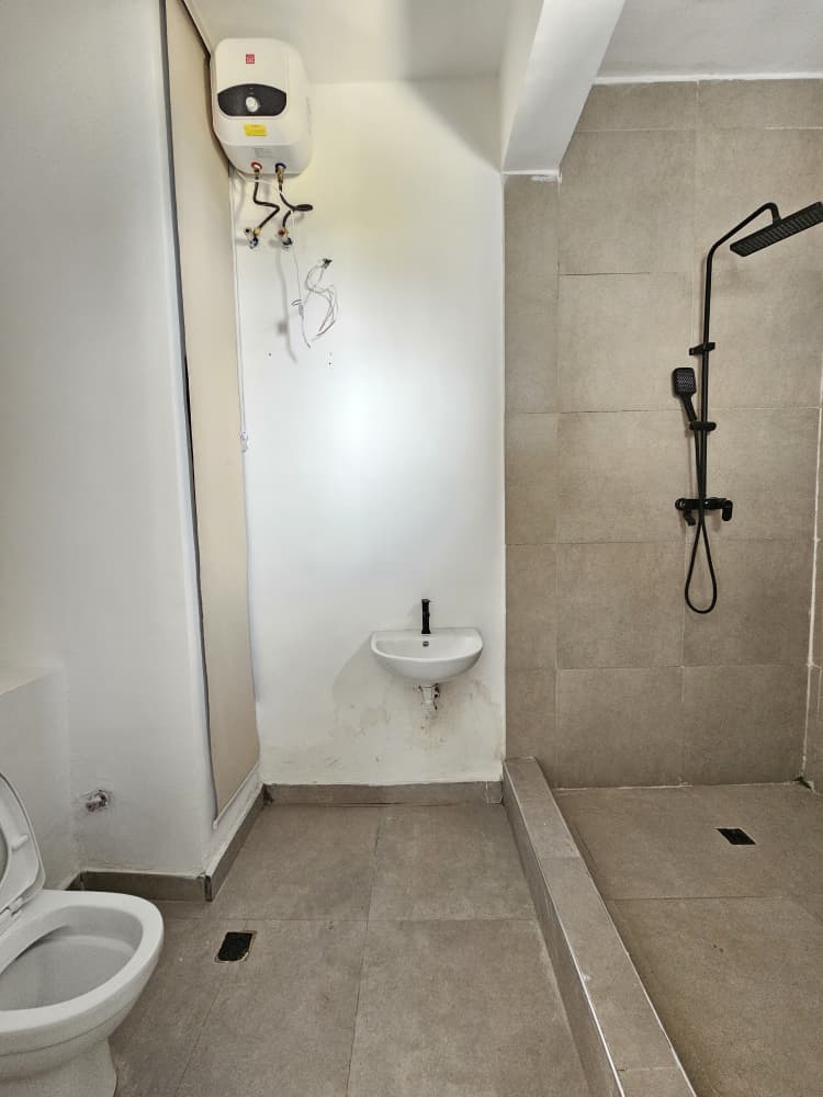 spacious-2-bedroom-apartment-for-sale-ikate-lekki-lagos (10)