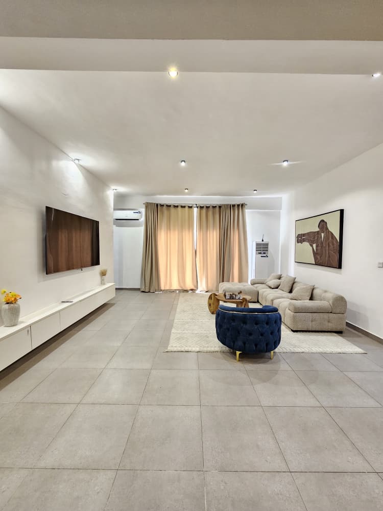 spacious-2-bedroom-apartment-for-sale-ikate-lekki-lagos (2)