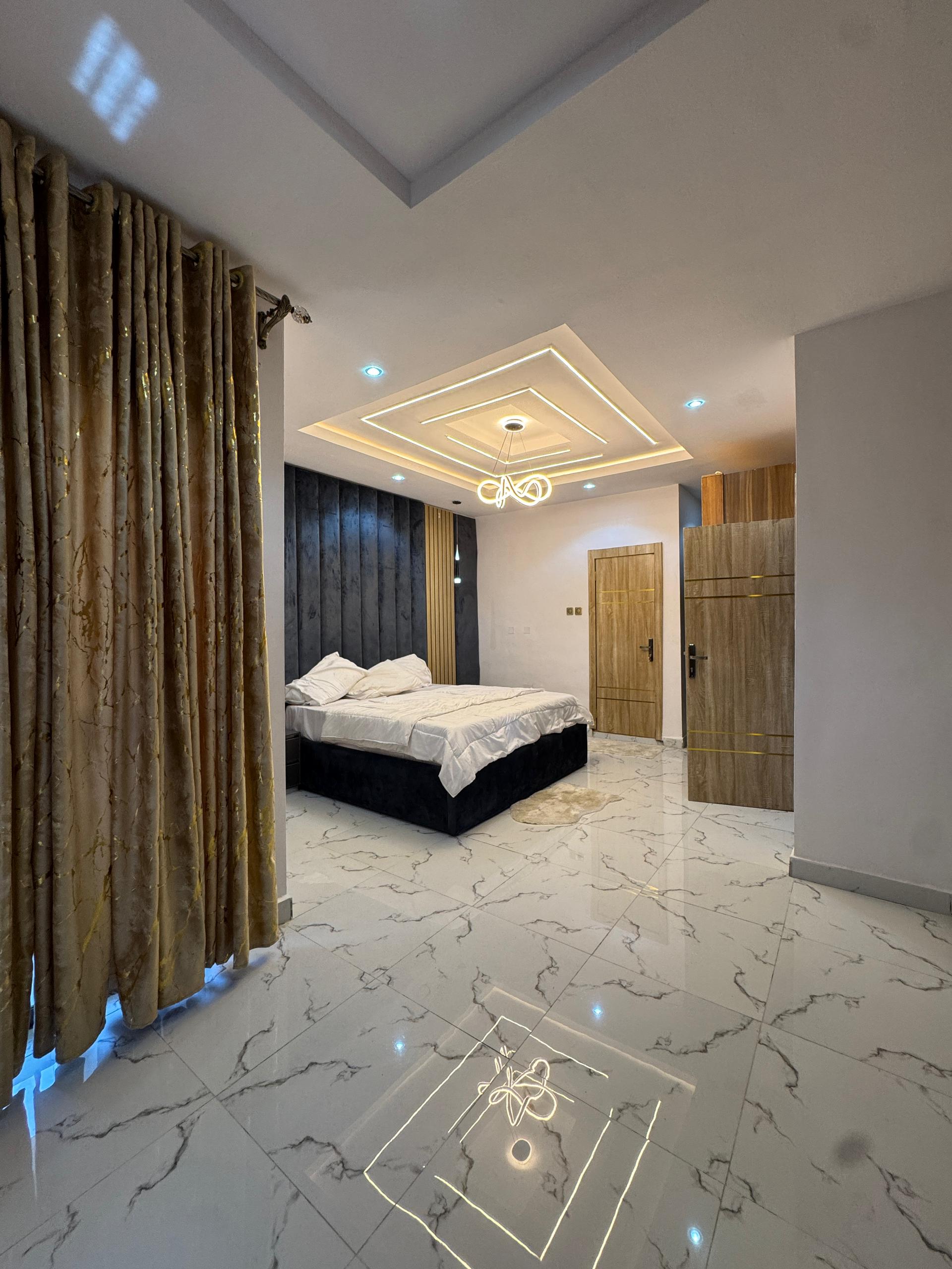 spacious-3-bedroom-apartment-freedom-way-lekki-phase-1 (11)