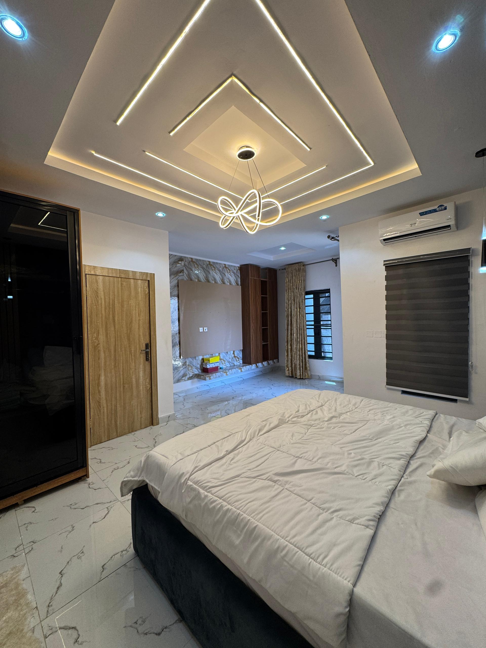 spacious-3-bedroom-apartment-freedom-way-lekki-phase-1 (18)