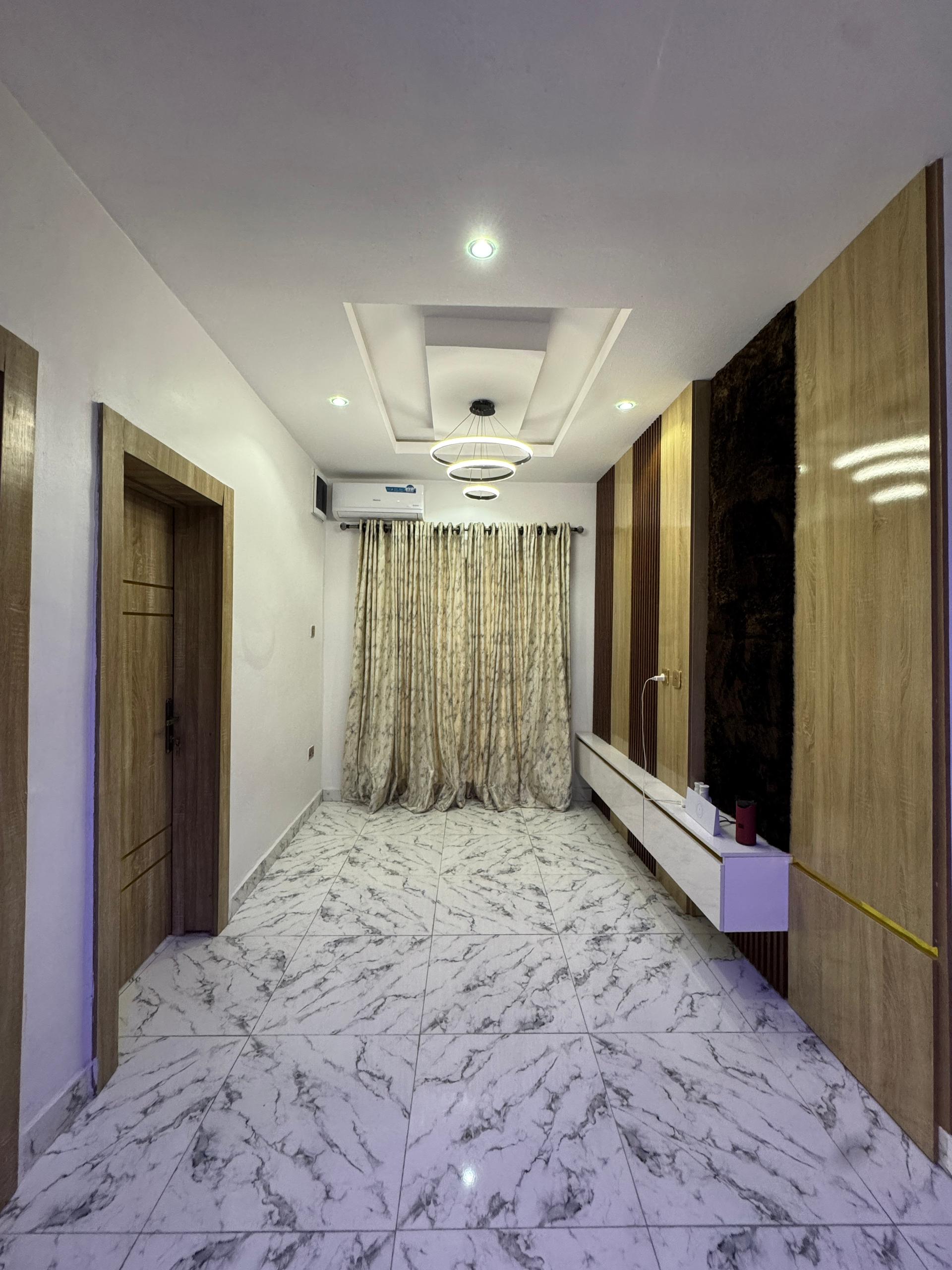 spacious-3-bedroom-apartment-freedom-way-lekki-phase-1 (6)