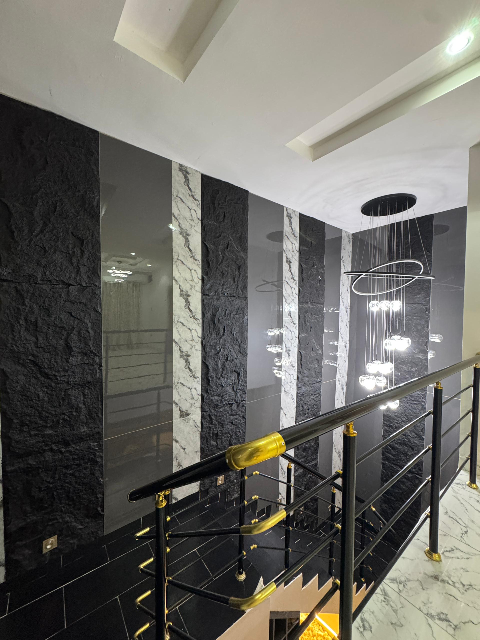 spacious-3-bedroom-apartment-freedom-way-lekki-phase-1 (9)