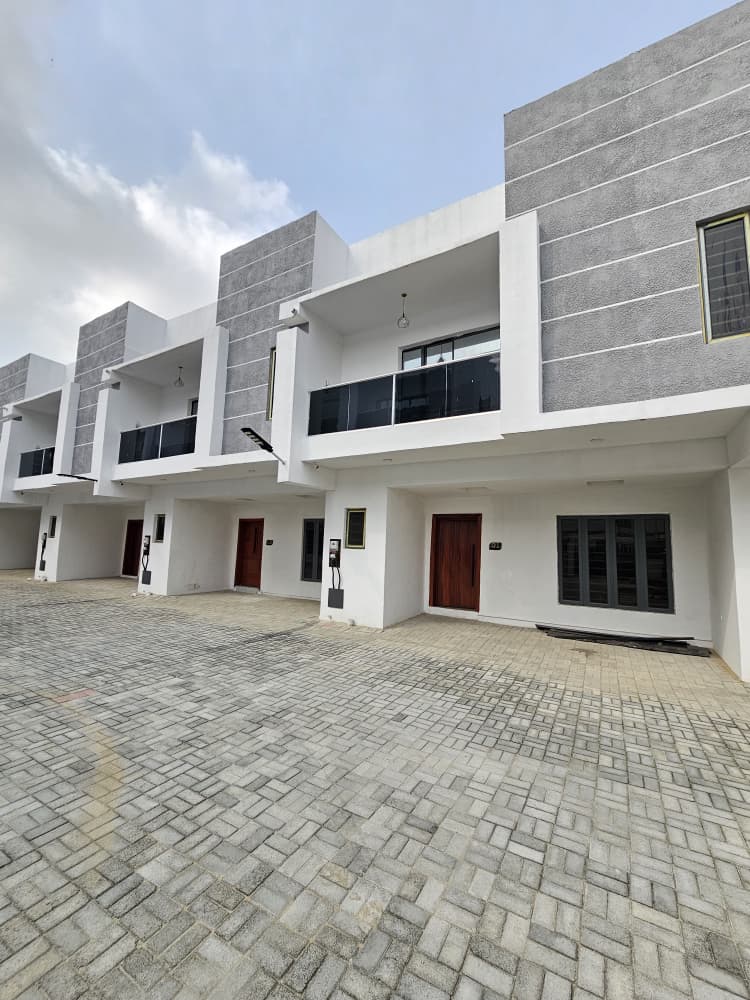 spacious-4-bedroom-terrace-duplex-for-sale-orchid-lekki (1)
