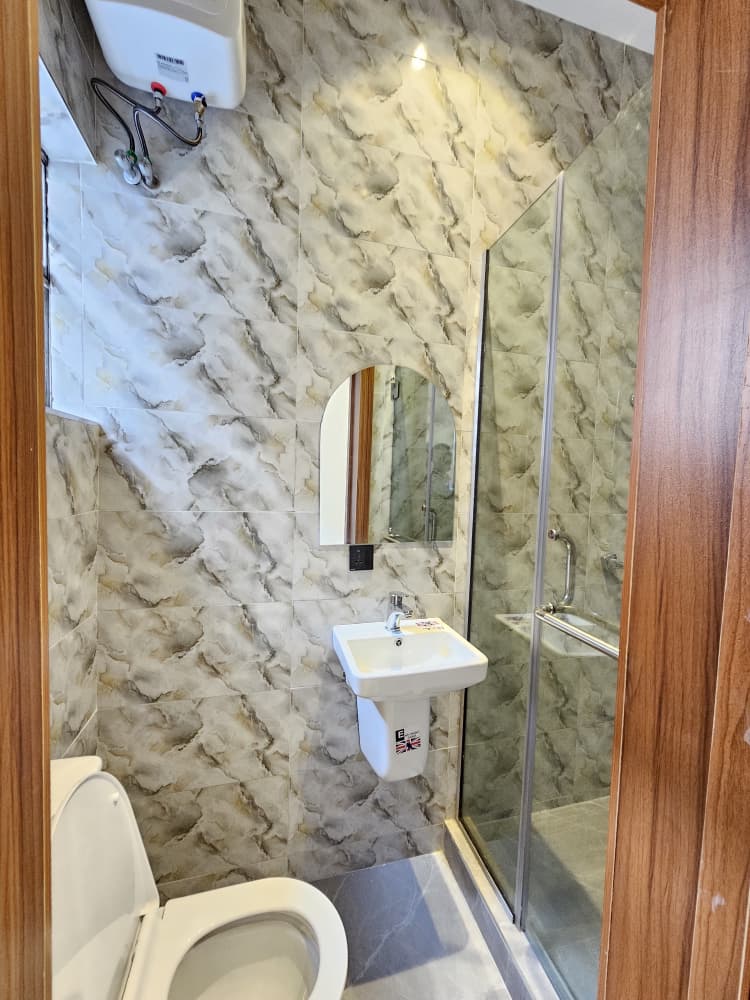 spacious-4-bedroom-terrace-duplex-for-sale-orchid-lekki (10)