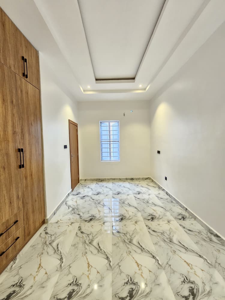 spacious-4-bedroom-terrace-duplex-for-sale-orchid-lekki (11)