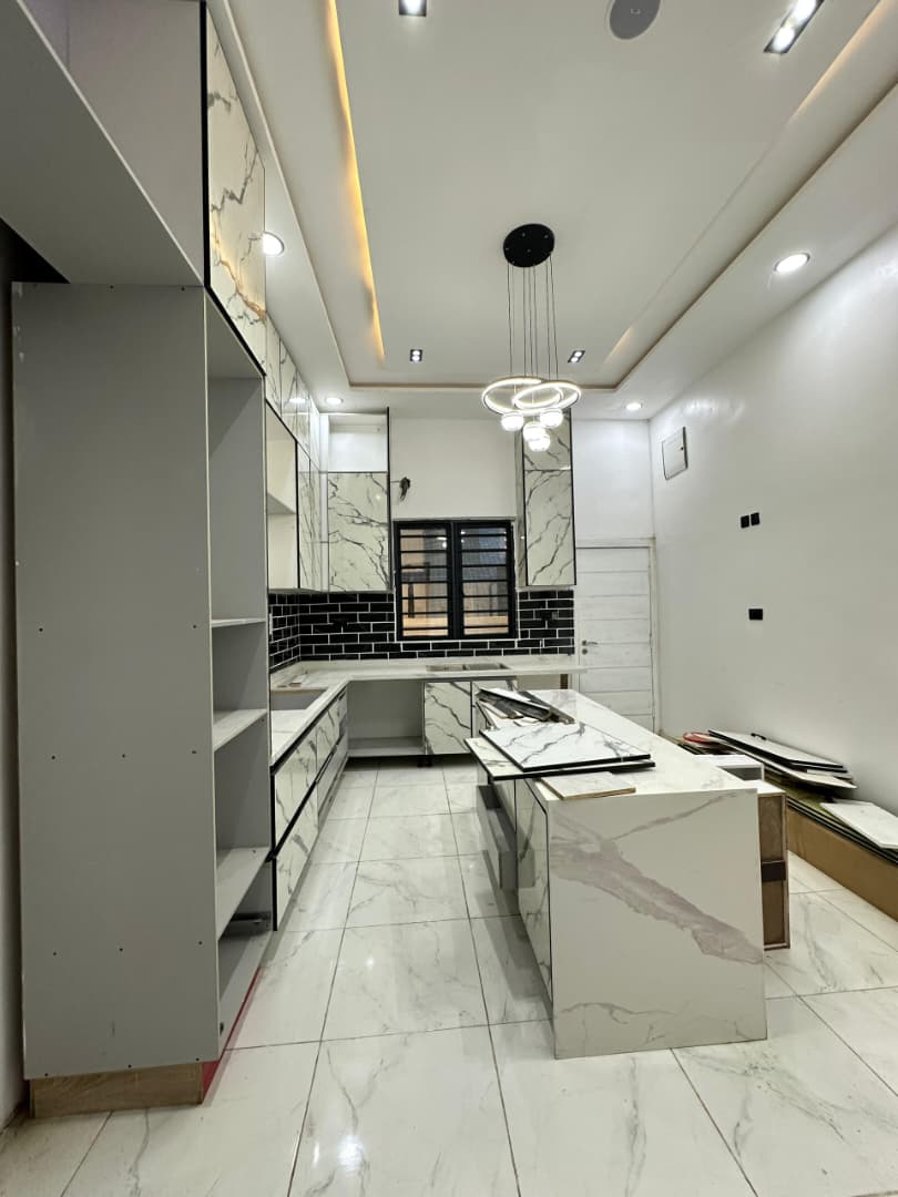 spacious-4-bedroom-terrace-duplex-for-sale-orchid-lekki (12)