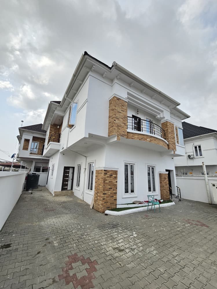 spacious-4-bedroom-terrace-duplex-for-sale-orchid-lekki (2)