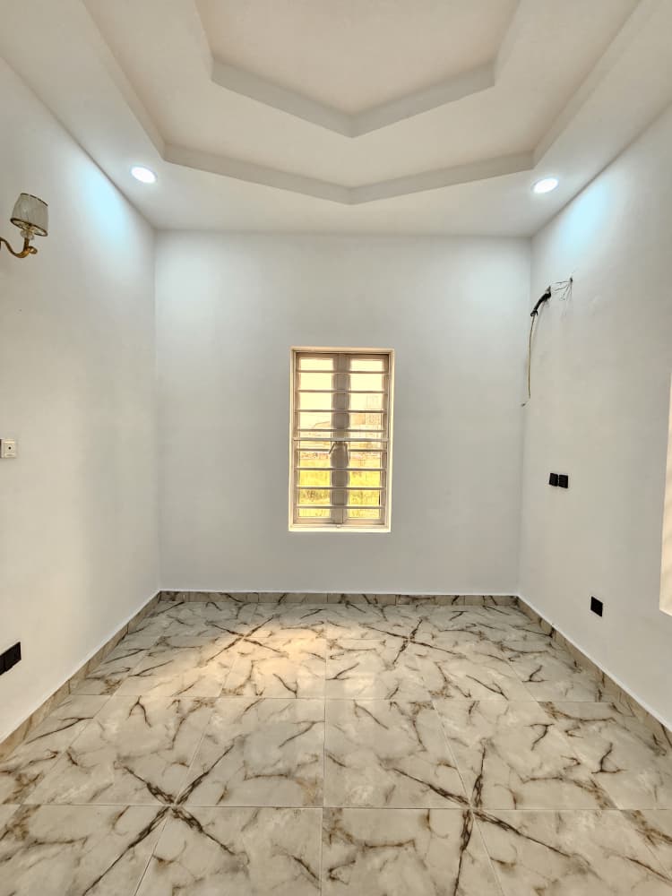 spacious-4-bedroom-terrace-duplex-for-sale-orchid-lekki (9)