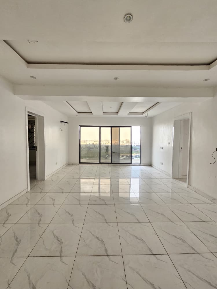 well-built-3-bedroom-apartment-for-sale-lekki-phase-1-lagos (11)