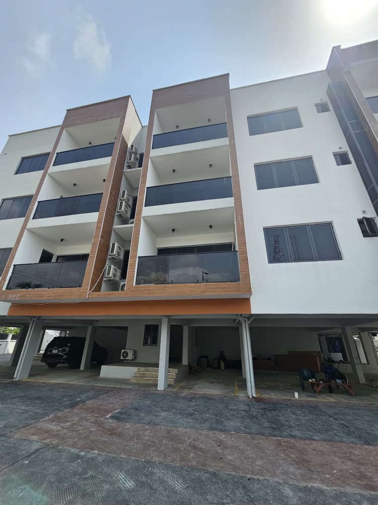 well-built-3-bedroom-apartment-for-sale-lekki-phase-1-lagos (3)