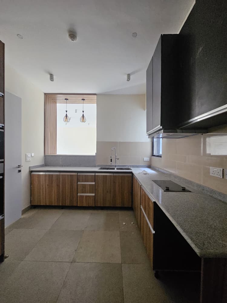 well-built-3-bedroom-apartment-for-sale-lekki-phase-1-lagos (7)