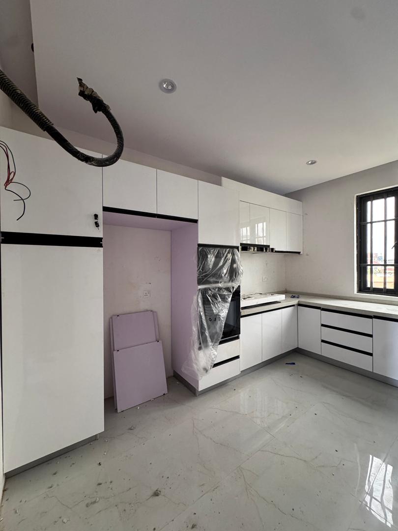 3-bedroom-apartment-with-bq-for-sale-ikoyi-lagos (9)