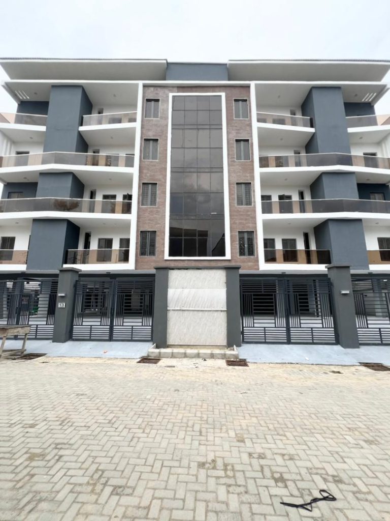 4 Bedroom serviced apartment for sale in Lekki Phase 1 Lagos (1)