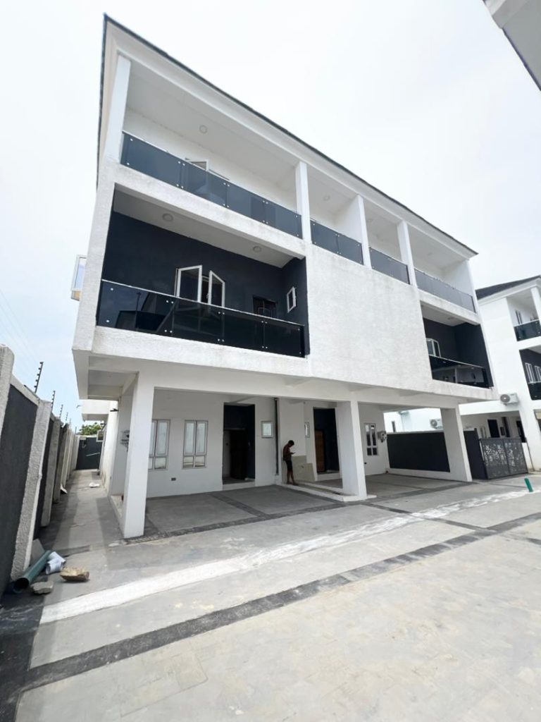 massive-6-bedroom-semi-detached-duplex-for-sale-lagos (1)