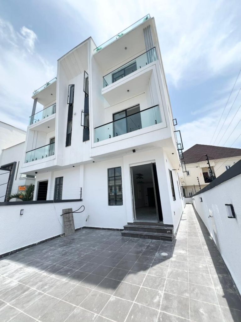 IKATE PROPERTY LISTINGS