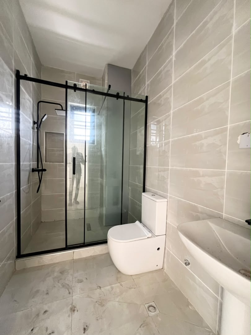 2-bedroom-apartment-for-sale-lekki-phase-1 (15)