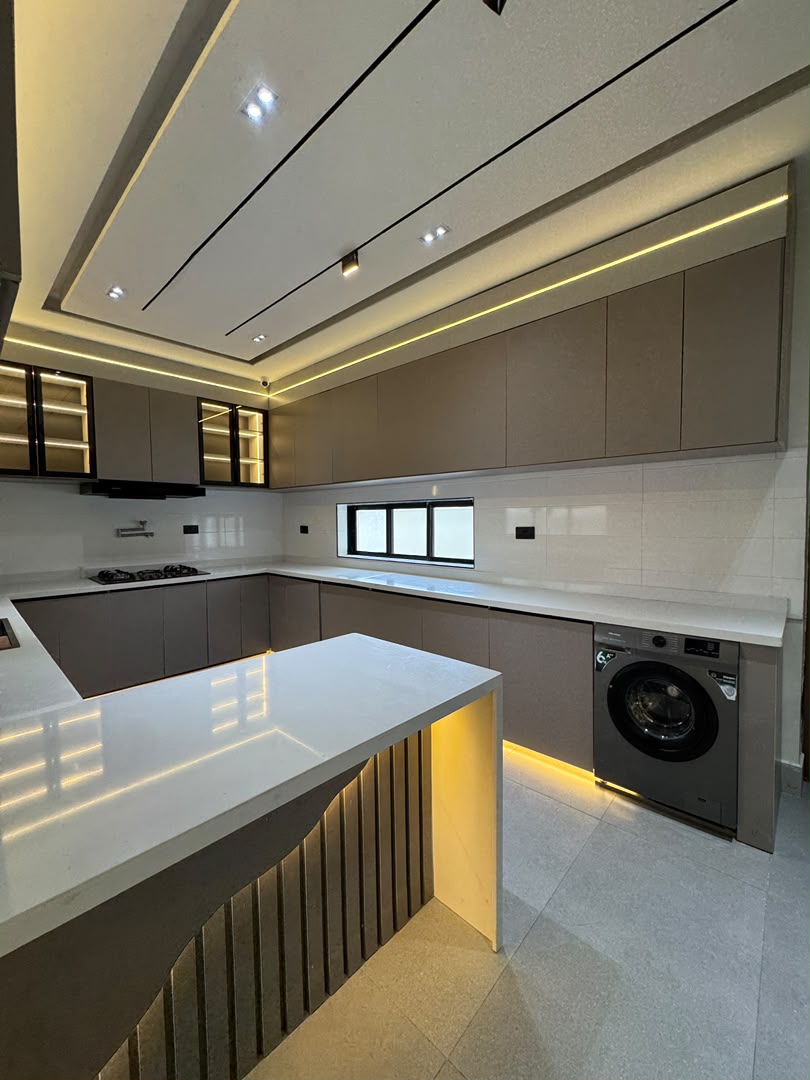 2-bedroom-maisonette-for-sale-victoria-island-lagos (8)