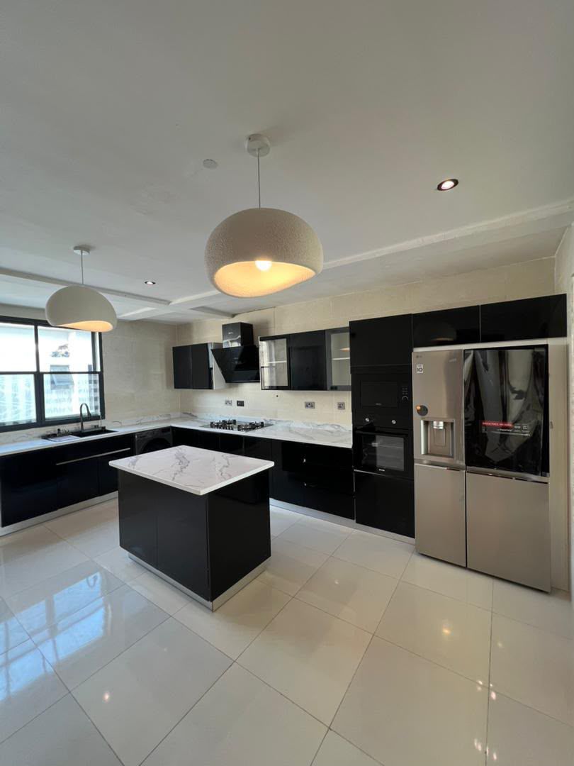 3-bedroom-flat-with-bq-for-sale-lekki-phase-1-lagos (7)