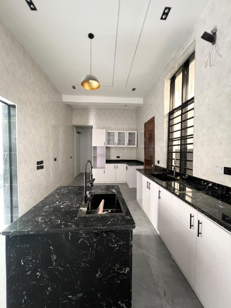 6-bedroom-fully-detached-duplex-chevron-lekki-lagos (11)