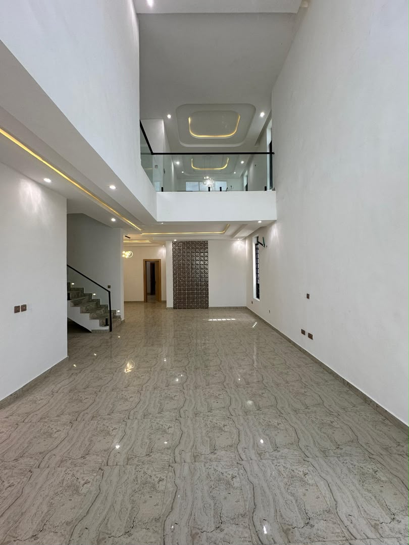 6 Bedroom Detached Duplex for Sale ikota Lekki Lagos (1)