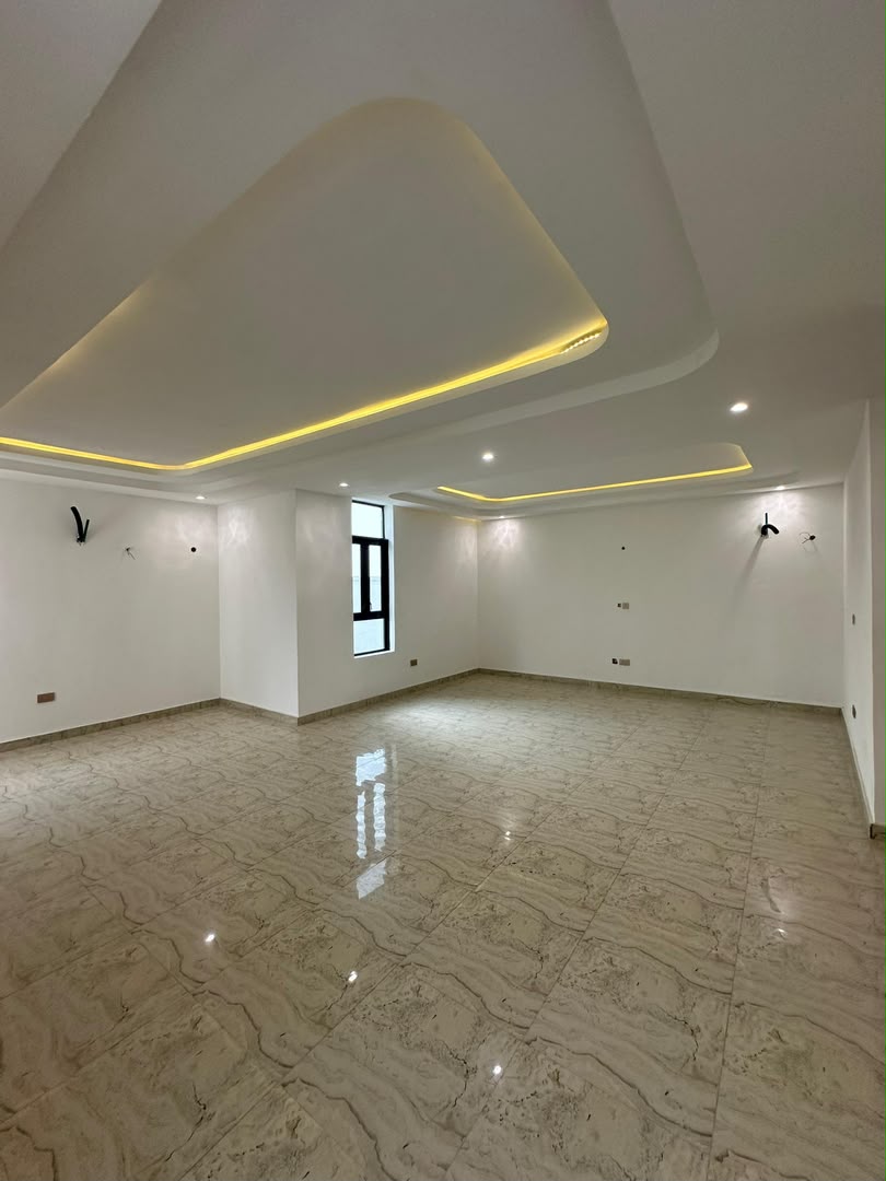6 Bedroom Detached Duplex for Sale ikota Lekki Lagos (2)